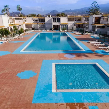 Cozy Bungalow Pool -Wifi & Parking Costa Del Silencio Apartment